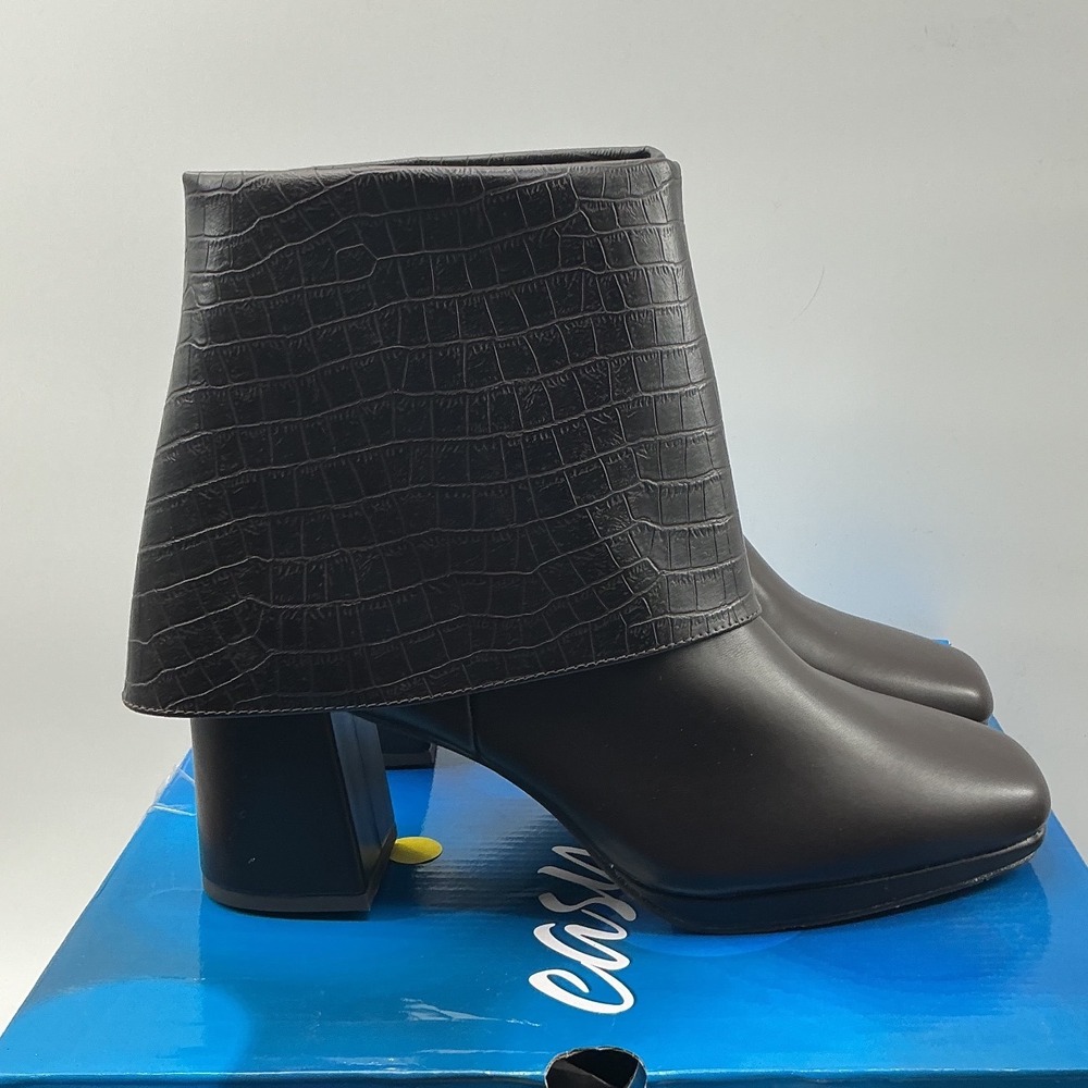 Easy Street Womens Brown Croc Embossed Square Toe Block Heel Ankle Boots 10M